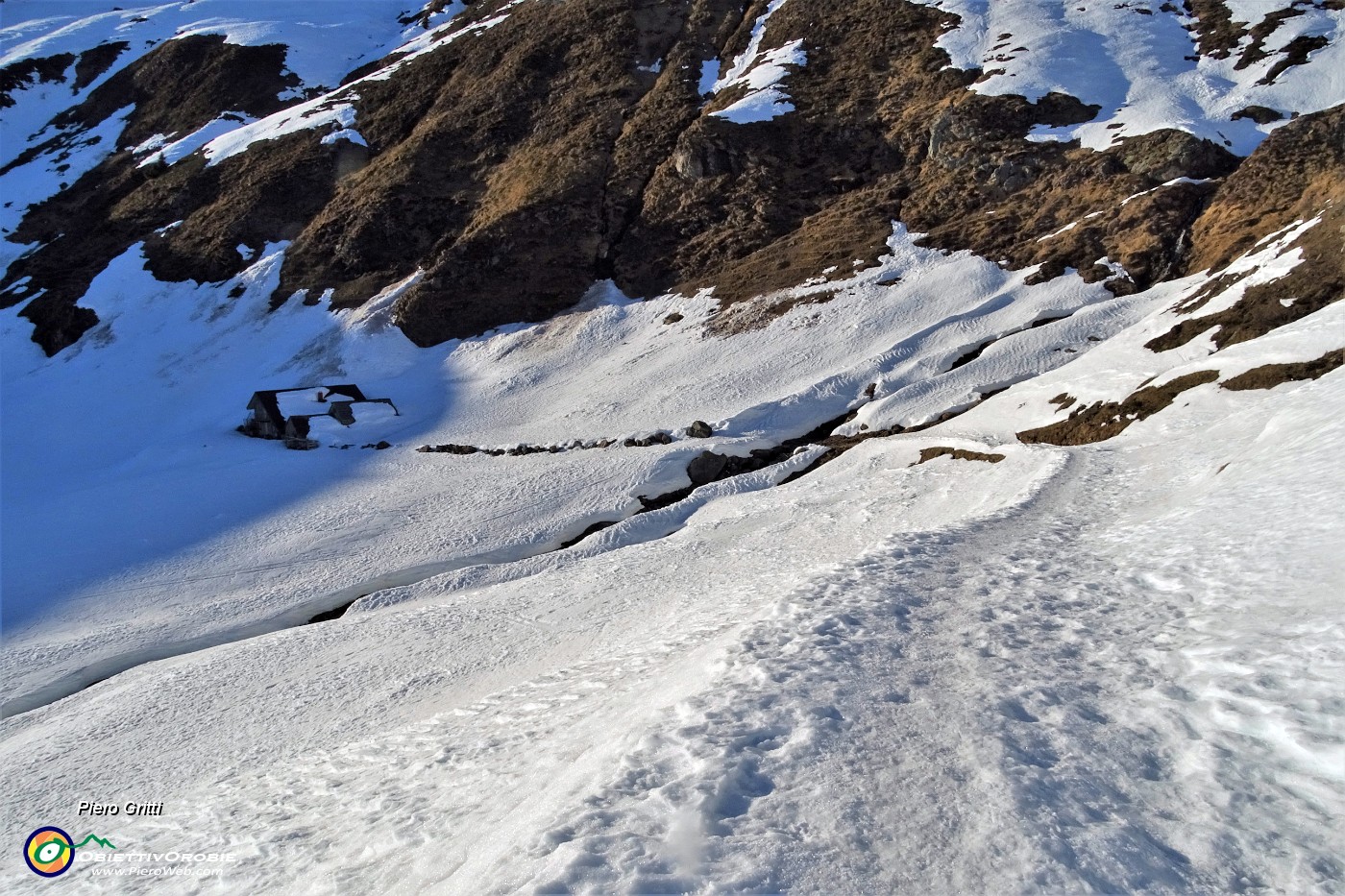 60 Scendo dalle Biate della croce (1862 m) alla Casera Foppa (1750 m).JPG -                                